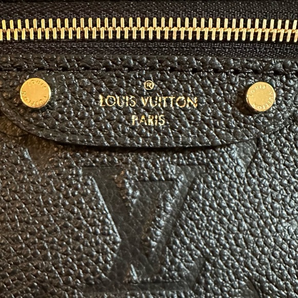 Louis Vuitton Mini Bumbag in Black Empreinte Leather - Picture 5 of 14
